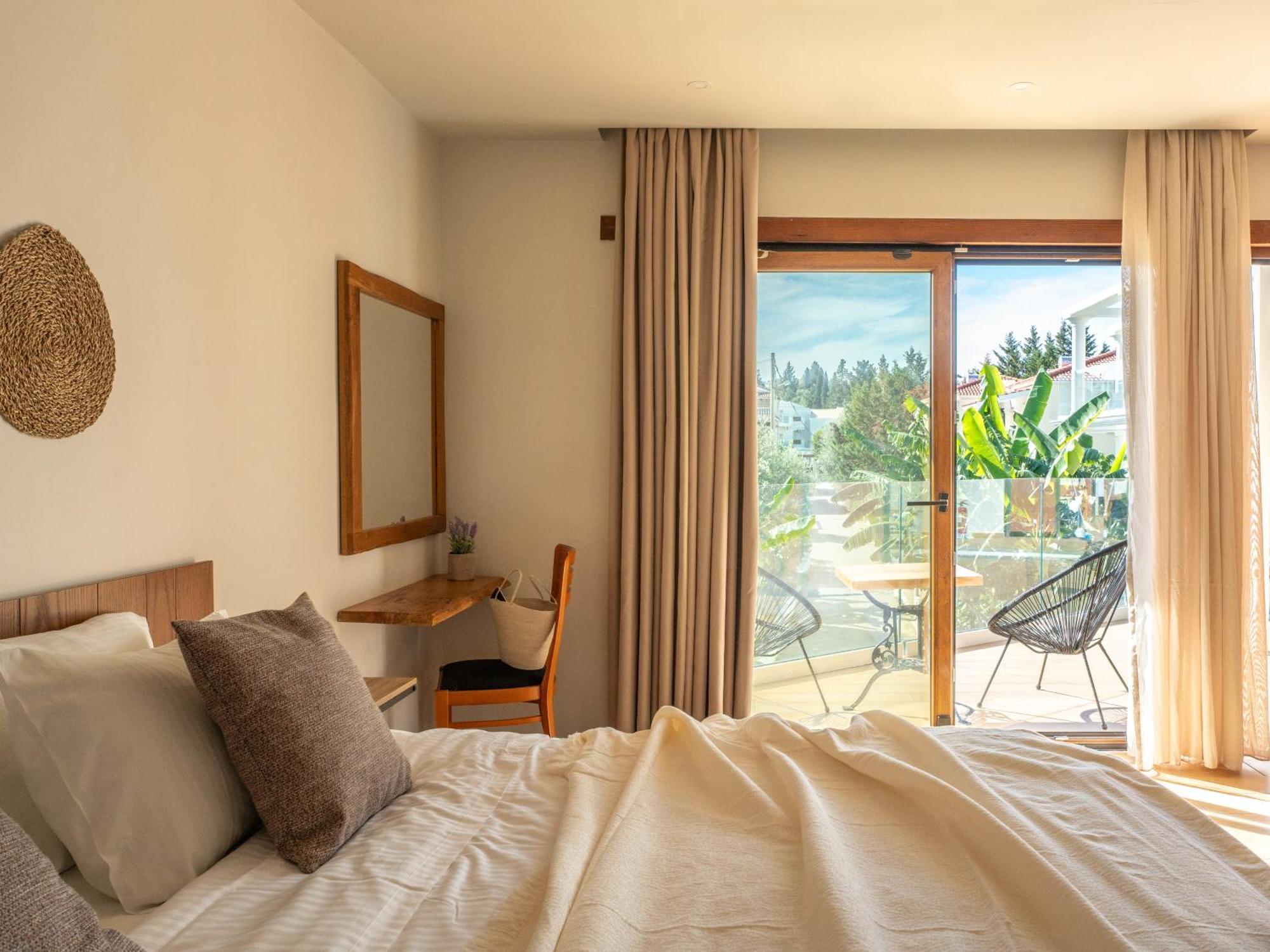 Ekati Mare Lifestyle Resort Kavos Room photo